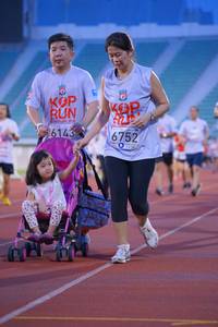 BIB: 6143, 6752
                            <button type="button" onclick="openModal(5951645)" class="btn btn-primary btn-sm float-right btn-popup" data-toggle="modal" data-target=".modal-high-quality">
                        <i class="fas fa-shopping-cart"></i> Add to Cart
                    </button>
                                            <button type="button" onclick="isThisMe(5951645, true)" class="btn btn-success btn-sm float-right btn-popup btn-isme hidden" data-toggle="tooltip" data-placement="bottom" title="นี่คือรูปของคุณใช่ไหม คลิกที่นี่เพื่อเอาเข้าอัลบั้ม">
                        <i class="fas fa-plus"></i> Add to album
                    </button>
                    <button type="button" onclick="isThisMe(5951645, false)" class="btn btn-warning btn-sm float-right btn-popup btn-isnotme hidden">
                        <i class="fas fa-ban"></i> Remove from album
                    </button>