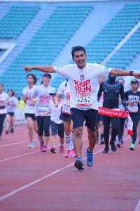 BIB: 4262
                            <button type="button" onclick="openModal(5960439)" class="btn btn-primary btn-sm float-right btn-popup" data-toggle="modal" data-target=".modal-high-quality">
                        <i class="fas fa-shopping-cart"></i> Add to Cart
                    </button>
                                            <button type="button" onclick="isThisMe(5960439, true)" class="btn btn-success btn-sm float-right btn-popup btn-isme hidden" data-toggle="tooltip" data-placement="bottom" title="นี่คือรูปของคุณใช่ไหม คลิกที่นี่เพื่อเอาเข้าอัลบั้ม">
                        <i class="fas fa-plus"></i> Add to album
                    </button>
                    <button type="button" onclick="isThisMe(5960439, false)" class="btn btn-warning btn-sm float-right btn-popup btn-isnotme hidden">
                        <i class="fas fa-ban"></i> Remove from album
                    </button>