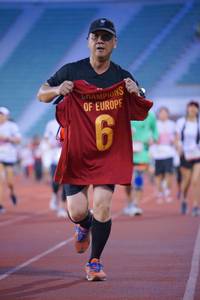 BIB: 
                            <button type="button" onclick="openModal(5950524)" class="btn btn-primary btn-sm float-right btn-popup" data-toggle="modal" data-target=".modal-high-quality">
                        <i class="fas fa-shopping-cart"></i> Add to Cart
                    </button>
                                            <button type="button" onclick="isThisMe(5950524, true)" class="btn btn-success btn-sm float-right btn-popup btn-isme hidden" data-toggle="tooltip" data-placement="bottom" title="นี่คือรูปของคุณใช่ไหม คลิกที่นี่เพื่อเอาเข้าอัลบั้ม">
                        <i class="fas fa-plus"></i> Add to album
                    </button>
                    <button type="button" onclick="isThisMe(5950524, false)" class="btn btn-warning btn-sm float-right btn-popup btn-isnotme hidden">
                        <i class="fas fa-ban"></i> Remove from album
                    </button>