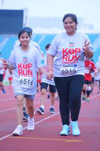 BIB: 2019, 6515, 6516
                            <button type="button" onclick="openModal(5959310)" class="btn btn-primary btn-sm float-right btn-popup" data-toggle="modal" data-target=".modal-high-quality">
                        <i class="fas fa-shopping-cart"></i> Add to Cart
                    </button>
                                            <button type="button" onclick="isThisMe(5959310, true)" class="btn btn-success btn-sm float-right btn-popup btn-isme hidden" data-toggle="tooltip" data-placement="bottom" title="นี่คือรูปของคุณใช่ไหม คลิกที่นี่เพื่อเอาเข้าอัลบั้ม">
                        <i class="fas fa-plus"></i> Add to album
                    </button>
                    <button type="button" onclick="isThisMe(5959310, false)" class="btn btn-warning btn-sm float-right btn-popup btn-isnotme hidden">
                        <i class="fas fa-ban"></i> Remove from album
                    </button>