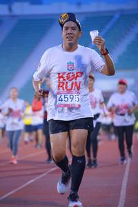 BIB: 4595
                            <button type="button" onclick="openModal(5952079)" class="btn btn-primary btn-sm float-right btn-popup" data-toggle="modal" data-target=".modal-high-quality">
                        <i class="fas fa-shopping-cart"></i> Add to Cart
                    </button>
                                            <button type="button" onclick="isThisMe(5952079, true)" class="btn btn-success btn-sm float-right btn-popup btn-isme hidden" data-toggle="tooltip" data-placement="bottom" title="นี่คือรูปของคุณใช่ไหม คลิกที่นี่เพื่อเอาเข้าอัลบั้ม">
                        <i class="fas fa-plus"></i> Add to album
                    </button>
                    <button type="button" onclick="isThisMe(5952079, false)" class="btn btn-warning btn-sm float-right btn-popup btn-isnotme hidden">
                        <i class="fas fa-ban"></i> Remove from album
                    </button>