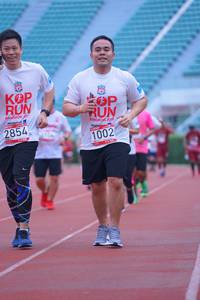 BIB: 2854, 1002
                            <button type="button" onclick="openModal(5966092)" class="btn btn-primary btn-sm float-right btn-popup" data-toggle="modal" data-target=".modal-high-quality">
                        <i class="fas fa-shopping-cart"></i> Add to Cart
                    </button>
                                            <button type="button" onclick="isThisMe(5966092, true)" class="btn btn-success btn-sm float-right btn-popup btn-isme hidden" data-toggle="tooltip" data-placement="bottom" title="นี่คือรูปของคุณใช่ไหม คลิกที่นี่เพื่อเอาเข้าอัลบั้ม">
                        <i class="fas fa-plus"></i> Add to album
                    </button>
                    <button type="button" onclick="isThisMe(5966092, false)" class="btn btn-warning btn-sm float-right btn-popup btn-isnotme hidden">
                        <i class="fas fa-ban"></i> Remove from album
                    </button>