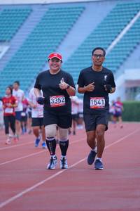 BIB: 3352, 1541
                            <button type="button" onclick="openModal(5965343)" class="btn btn-primary btn-sm float-right btn-popup" data-toggle="modal" data-target=".modal-high-quality">
                        <i class="fas fa-shopping-cart"></i> Add to Cart
                    </button>
                                            <button type="button" onclick="isThisMe(5965343, true)" class="btn btn-success btn-sm float-right btn-popup btn-isme hidden" data-toggle="tooltip" data-placement="bottom" title="นี่คือรูปของคุณใช่ไหม คลิกที่นี่เพื่อเอาเข้าอัลบั้ม">
                        <i class="fas fa-plus"></i> Add to album
                    </button>
                    <button type="button" onclick="isThisMe(5965343, false)" class="btn btn-warning btn-sm float-right btn-popup btn-isnotme hidden">
                        <i class="fas fa-ban"></i> Remove from album
                    </button>