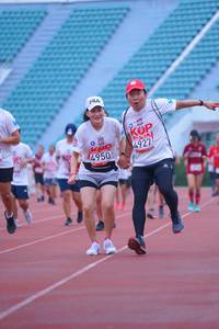 BIB: 4927, 4950
                            <button type="button" onclick="openModal(5965970)" class="btn btn-primary btn-sm float-right btn-popup" data-toggle="modal" data-target=".modal-high-quality">
                        <i class="fas fa-shopping-cart"></i> Add to Cart
                    </button>
                                            <button type="button" onclick="isThisMe(5965970, true)" class="btn btn-success btn-sm float-right btn-popup btn-isme hidden" data-toggle="tooltip" data-placement="bottom" title="นี่คือรูปของคุณใช่ไหม คลิกที่นี่เพื่อเอาเข้าอัลบั้ม">
                        <i class="fas fa-plus"></i> Add to album
                    </button>
                    <button type="button" onclick="isThisMe(5965970, false)" class="btn btn-warning btn-sm float-right btn-popup btn-isnotme hidden">
                        <i class="fas fa-ban"></i> Remove from album
                    </button>