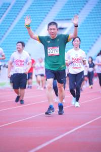 BIB: 3390, 5826, 8715
                            <button type="button" onclick="openModal(5957585)" class="btn btn-primary btn-sm float-right btn-popup" data-toggle="modal" data-target=".modal-high-quality">
                        <i class="fas fa-shopping-cart"></i> Add to Cart
                    </button>
                                            <button type="button" onclick="isThisMe(5957585, true)" class="btn btn-success btn-sm float-right btn-popup btn-isme hidden" data-toggle="tooltip" data-placement="bottom" title="นี่คือรูปของคุณใช่ไหม คลิกที่นี่เพื่อเอาเข้าอัลบั้ม">
                        <i class="fas fa-plus"></i> Add to album
                    </button>
                    <button type="button" onclick="isThisMe(5957585, false)" class="btn btn-warning btn-sm float-right btn-popup btn-isnotme hidden">
                        <i class="fas fa-ban"></i> Remove from album
                    </button>