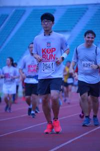 BIB: 7541, 209, 839
                            <button type="button" onclick="openModal(5953915)" class="btn btn-primary btn-sm float-right btn-popup" data-toggle="modal" data-target=".modal-high-quality">
                        <i class="fas fa-shopping-cart"></i> Add to Cart
                    </button>
                                            <button type="button" onclick="isThisMe(5953915, true)" class="btn btn-success btn-sm float-right btn-popup btn-isme hidden" data-toggle="tooltip" data-placement="bottom" title="นี่คือรูปของคุณใช่ไหม คลิกที่นี่เพื่อเอาเข้าอัลบั้ม">
                        <i class="fas fa-plus"></i> Add to album
                    </button>
                    <button type="button" onclick="isThisMe(5953915, false)" class="btn btn-warning btn-sm float-right btn-popup btn-isnotme hidden">
                        <i class="fas fa-ban"></i> Remove from album
                    </button>