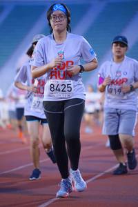 BIB: 8425, 919
                            <button type="button" onclick="openModal(5951950)" class="btn btn-primary btn-sm float-right btn-popup" data-toggle="modal" data-target=".modal-high-quality">
                        <i class="fas fa-shopping-cart"></i> Add to Cart
                    </button>
                                            <button type="button" onclick="isThisMe(5951950, true)" class="btn btn-success btn-sm float-right btn-popup btn-isme hidden" data-toggle="tooltip" data-placement="bottom" title="นี่คือรูปของคุณใช่ไหม คลิกที่นี่เพื่อเอาเข้าอัลบั้ม">
                        <i class="fas fa-plus"></i> Add to album
                    </button>
                    <button type="button" onclick="isThisMe(5951950, false)" class="btn btn-warning btn-sm float-right btn-popup btn-isnotme hidden">
                        <i class="fas fa-ban"></i> Remove from album
                    </button>