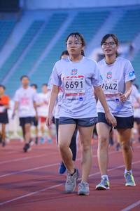 BIB: 6691, 1642, 201, 010
                            <button type="button" onclick="openModal(5953206)" class="btn btn-primary btn-sm float-right btn-popup" data-toggle="modal" data-target=".modal-high-quality">
                        <i class="fas fa-shopping-cart"></i> Add to Cart
                    </button>
                                            <button type="button" onclick="isThisMe(5953206, true)" class="btn btn-success btn-sm float-right btn-popup btn-isme hidden" data-toggle="tooltip" data-placement="bottom" title="นี่คือรูปของคุณใช่ไหม คลิกที่นี่เพื่อเอาเข้าอัลบั้ม">
                        <i class="fas fa-plus"></i> Add to album
                    </button>
                    <button type="button" onclick="isThisMe(5953206, false)" class="btn btn-warning btn-sm float-right btn-popup btn-isnotme hidden">
                        <i class="fas fa-ban"></i> Remove from album
                    </button>