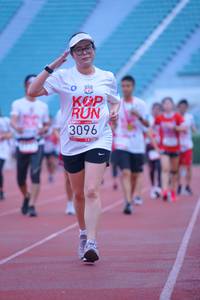 BIB: 3096
                            <button type="button" onclick="openModal(5962038)" class="btn btn-primary btn-sm float-right btn-popup" data-toggle="modal" data-target=".modal-high-quality">
                        <i class="fas fa-shopping-cart"></i> Add to Cart
                    </button>
                                            <button type="button" onclick="isThisMe(5962038, true)" class="btn btn-success btn-sm float-right btn-popup btn-isme hidden" data-toggle="tooltip" data-placement="bottom" title="นี่คือรูปของคุณใช่ไหม คลิกที่นี่เพื่อเอาเข้าอัลบั้ม">
                        <i class="fas fa-plus"></i> Add to album
                    </button>
                    <button type="button" onclick="isThisMe(5962038, false)" class="btn btn-warning btn-sm float-right btn-popup btn-isnotme hidden">
                        <i class="fas fa-ban"></i> Remove from album
                    </button>