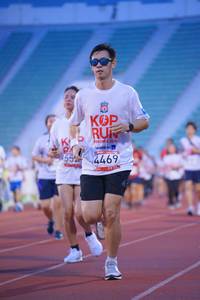 BIB: 201, 4469
                            <button type="button" onclick="openModal(5952705)" class="btn btn-primary btn-sm float-right btn-popup" data-toggle="modal" data-target=".modal-high-quality">
                        <i class="fas fa-shopping-cart"></i> Add to Cart
                    </button>
                                            <button type="button" onclick="isThisMe(5952705, true)" class="btn btn-success btn-sm float-right btn-popup btn-isme hidden" data-toggle="tooltip" data-placement="bottom" title="นี่คือรูปของคุณใช่ไหม คลิกที่นี่เพื่อเอาเข้าอัลบั้ม">
                        <i class="fas fa-plus"></i> Add to album
                    </button>
                    <button type="button" onclick="isThisMe(5952705, false)" class="btn btn-warning btn-sm float-right btn-popup btn-isnotme hidden">
                        <i class="fas fa-ban"></i> Remove from album
                    </button>