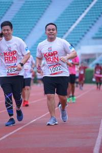 BIB: 285, 1002
                            <button type="button" onclick="openModal(5966067)" class="btn btn-primary btn-sm float-right btn-popup" data-toggle="modal" data-target=".modal-high-quality">
                        <i class="fas fa-shopping-cart"></i> Add to Cart
                    </button>
                                            <button type="button" onclick="isThisMe(5966067, true)" class="btn btn-success btn-sm float-right btn-popup btn-isme hidden" data-toggle="tooltip" data-placement="bottom" title="นี่คือรูปของคุณใช่ไหม คลิกที่นี่เพื่อเอาเข้าอัลบั้ม">
                        <i class="fas fa-plus"></i> Add to album
                    </button>
                    <button type="button" onclick="isThisMe(5966067, false)" class="btn btn-warning btn-sm float-right btn-popup btn-isnotme hidden">
                        <i class="fas fa-ban"></i> Remove from album
                    </button>