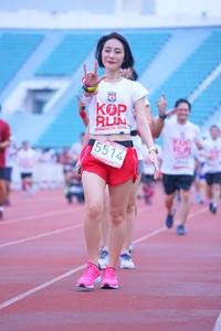 BIB: 2010, 5514
                            <button type="button" onclick="openModal(5961519)" class="btn btn-primary btn-sm float-right btn-popup" data-toggle="modal" data-target=".modal-high-quality">
                        <i class="fas fa-shopping-cart"></i> Add to Cart
                    </button>
                                            <button type="button" onclick="isThisMe(5961519, true)" class="btn btn-success btn-sm float-right btn-popup btn-isme hidden" data-toggle="tooltip" data-placement="bottom" title="นี่คือรูปของคุณใช่ไหม คลิกที่นี่เพื่อเอาเข้าอัลบั้ม">
                        <i class="fas fa-plus"></i> Add to album
                    </button>
                    <button type="button" onclick="isThisMe(5961519, false)" class="btn btn-warning btn-sm float-right btn-popup btn-isnotme hidden">
                        <i class="fas fa-ban"></i> Remove from album
                    </button>