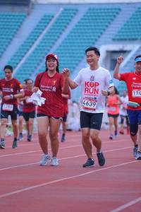 BIB: 194, 4639, 286
                            <button type="button" onclick="openModal(5964875)" class="btn btn-primary btn-sm float-right btn-popup" data-toggle="modal" data-target=".modal-high-quality">
                        <i class="fas fa-shopping-cart"></i> Add to Cart
                    </button>
                                            <button type="button" onclick="isThisMe(5964875, true)" class="btn btn-success btn-sm float-right btn-popup btn-isme hidden" data-toggle="tooltip" data-placement="bottom" title="นี่คือรูปของคุณใช่ไหม คลิกที่นี่เพื่อเอาเข้าอัลบั้ม">
                        <i class="fas fa-plus"></i> Add to album
                    </button>
                    <button type="button" onclick="isThisMe(5964875, false)" class="btn btn-warning btn-sm float-right btn-popup btn-isnotme hidden">
                        <i class="fas fa-ban"></i> Remove from album
                    </button>