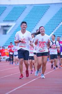 BIB: 3471, 2275, 242, 100
                            <button type="button" onclick="openModal(5961070)" class="btn btn-primary btn-sm float-right btn-popup" data-toggle="modal" data-target=".modal-high-quality">
                        <i class="fas fa-shopping-cart"></i> Add to Cart
                    </button>
                                            <button type="button" onclick="isThisMe(5961070, true)" class="btn btn-success btn-sm float-right btn-popup btn-isme hidden" data-toggle="tooltip" data-placement="bottom" title="นี่คือรูปของคุณใช่ไหม คลิกที่นี่เพื่อเอาเข้าอัลบั้ม">
                        <i class="fas fa-plus"></i> Add to album
                    </button>
                    <button type="button" onclick="isThisMe(5961070, false)" class="btn btn-warning btn-sm float-right btn-popup btn-isnotme hidden">
                        <i class="fas fa-ban"></i> Remove from album
                    </button>