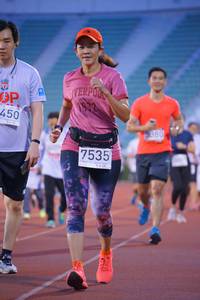 BIB: 1832, 450, 5880, 7535
                            <button type="button" onclick="openModal(5949592)" class="btn btn-primary btn-sm float-right btn-popup" data-toggle="modal" data-target=".modal-high-quality">
                        <i class="fas fa-shopping-cart"></i> Add to Cart
                    </button>
                                            <button type="button" onclick="isThisMe(5949592, true)" class="btn btn-success btn-sm float-right btn-popup btn-isme hidden" data-toggle="tooltip" data-placement="bottom" title="นี่คือรูปของคุณใช่ไหม คลิกที่นี่เพื่อเอาเข้าอัลบั้ม">
                        <i class="fas fa-plus"></i> Add to album
                    </button>
                    <button type="button" onclick="isThisMe(5949592, false)" class="btn btn-warning btn-sm float-right btn-popup btn-isnotme hidden">
                        <i class="fas fa-ban"></i> Remove from album
                    </button>