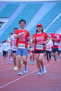 BIB: 6558, 6559
                            <button type="button" onclick="openModal(5959729)" class="btn btn-primary btn-sm float-right btn-popup" data-toggle="modal" data-target=".modal-high-quality">
                        <i class="fas fa-shopping-cart"></i> Add to Cart
                    </button>
                                            <button type="button" onclick="isThisMe(5959729, true)" class="btn btn-success btn-sm float-right btn-popup btn-isme hidden" data-toggle="tooltip" data-placement="bottom" title="นี่คือรูปของคุณใช่ไหม คลิกที่นี่เพื่อเอาเข้าอัลบั้ม">
                        <i class="fas fa-plus"></i> Add to album
                    </button>
                    <button type="button" onclick="isThisMe(5959729, false)" class="btn btn-warning btn-sm float-right btn-popup btn-isnotme hidden">
                        <i class="fas fa-ban"></i> Remove from album
                    </button>