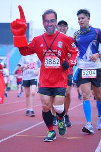 BIB: 3862, 8685, 5204
                            <button type="button" onclick="openModal(5959340)" class="btn btn-primary btn-sm float-right btn-popup" data-toggle="modal" data-target=".modal-high-quality">
                        <i class="fas fa-shopping-cart"></i> Add to Cart
                    </button>
                                            <button type="button" onclick="isThisMe(5959340, true)" class="btn btn-success btn-sm float-right btn-popup btn-isme hidden" data-toggle="tooltip" data-placement="bottom" title="นี่คือรูปของคุณใช่ไหม คลิกที่นี่เพื่อเอาเข้าอัลบั้ม">
                        <i class="fas fa-plus"></i> Add to album
                    </button>
                    <button type="button" onclick="isThisMe(5959340, false)" class="btn btn-warning btn-sm float-right btn-popup btn-isnotme hidden">
                        <i class="fas fa-ban"></i> Remove from album
                    </button>