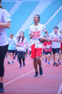 BIB: 4604, 7604
                            <button type="button" onclick="openModal(5956153)" class="btn btn-primary btn-sm float-right btn-popup" data-toggle="modal" data-target=".modal-high-quality">
                        <i class="fas fa-shopping-cart"></i> Add to Cart
                    </button>
                                            <button type="button" onclick="isThisMe(5956153, true)" class="btn btn-success btn-sm float-right btn-popup btn-isme hidden" data-toggle="tooltip" data-placement="bottom" title="นี่คือรูปของคุณใช่ไหม คลิกที่นี่เพื่อเอาเข้าอัลบั้ม">
                        <i class="fas fa-plus"></i> Add to album
                    </button>
                    <button type="button" onclick="isThisMe(5956153, false)" class="btn btn-warning btn-sm float-right btn-popup btn-isnotme hidden">
                        <i class="fas fa-ban"></i> Remove from album
                    </button>