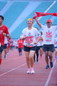 BIB: 3330, 2354
                            <button type="button" onclick="openModal(5963053)" class="btn btn-primary btn-sm float-right btn-popup" data-toggle="modal" data-target=".modal-high-quality">
                        <i class="fas fa-shopping-cart"></i> Add to Cart
                    </button>
                                            <button type="button" onclick="isThisMe(5963053, true)" class="btn btn-success btn-sm float-right btn-popup btn-isme hidden" data-toggle="tooltip" data-placement="bottom" title="นี่คือรูปของคุณใช่ไหม คลิกที่นี่เพื่อเอาเข้าอัลบั้ม">
                        <i class="fas fa-plus"></i> Add to album
                    </button>
                    <button type="button" onclick="isThisMe(5963053, false)" class="btn btn-warning btn-sm float-right btn-popup btn-isnotme hidden">
                        <i class="fas fa-ban"></i> Remove from album
                    </button>