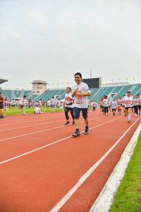 BIB: 1202, 202
                            <button type="button" onclick="openModal(5989849)" class="btn btn-primary btn-sm float-right btn-popup" data-toggle="modal" data-target=".modal-high-quality">
                        <i class="fas fa-shopping-cart"></i> Add to Cart
                    </button>
                                            <button type="button" onclick="isThisMe(5989849, true)" class="btn btn-success btn-sm float-right btn-popup btn-isme hidden" data-toggle="tooltip" data-placement="bottom" title="นี่คือรูปของคุณใช่ไหม คลิกที่นี่เพื่อเอาเข้าอัลบั้ม">
                        <i class="fas fa-plus"></i> Add to album
                    </button>
                    <button type="button" onclick="isThisMe(5989849, false)" class="btn btn-warning btn-sm float-right btn-popup btn-isnotme hidden">
                        <i class="fas fa-ban"></i> Remove from album
                    </button>