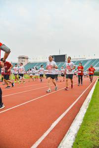 BIB: 023, 5571
                            <button type="button" onclick="openModal(5989801)" class="btn btn-primary btn-sm float-right btn-popup" data-toggle="modal" data-target=".modal-high-quality">
                        <i class="fas fa-shopping-cart"></i> Add to Cart
                    </button>
                                            <button type="button" onclick="isThisMe(5989801, true)" class="btn btn-success btn-sm float-right btn-popup btn-isme hidden" data-toggle="tooltip" data-placement="bottom" title="นี่คือรูปของคุณใช่ไหม คลิกที่นี่เพื่อเอาเข้าอัลบั้ม">
                        <i class="fas fa-plus"></i> Add to album
                    </button>
                    <button type="button" onclick="isThisMe(5989801, false)" class="btn btn-warning btn-sm float-right btn-popup btn-isnotme hidden">
                        <i class="fas fa-ban"></i> Remove from album
                    </button>