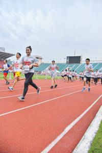 BIB: 7732, 1732
                            <button type="button" onclick="openModal(5985846)" class="btn btn-primary btn-sm float-right btn-popup" data-toggle="modal" data-target=".modal-high-quality">
                        <i class="fas fa-shopping-cart"></i> Add to Cart
                    </button>
                                            <button type="button" onclick="isThisMe(5985846, true)" class="btn btn-success btn-sm float-right btn-popup btn-isme hidden" data-toggle="tooltip" data-placement="bottom" title="นี่คือรูปของคุณใช่ไหม คลิกที่นี่เพื่อเอาเข้าอัลบั้ม">
                        <i class="fas fa-plus"></i> Add to album
                    </button>
                    <button type="button" onclick="isThisMe(5985846, false)" class="btn btn-warning btn-sm float-right btn-popup btn-isnotme hidden">
                        <i class="fas fa-ban"></i> Remove from album
                    </button>