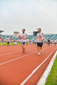 BIB: 3081, 051, 308
                            <button type="button" onclick="openModal(5990251)" class="btn btn-primary btn-sm float-right btn-popup" data-toggle="modal" data-target=".modal-high-quality">
                        <i class="fas fa-shopping-cart"></i> Add to Cart
                    </button>
                                            <button type="button" onclick="isThisMe(5990251, true)" class="btn btn-success btn-sm float-right btn-popup btn-isme hidden" data-toggle="tooltip" data-placement="bottom" title="นี่คือรูปของคุณใช่ไหม คลิกที่นี่เพื่อเอาเข้าอัลบั้ม">
                        <i class="fas fa-plus"></i> Add to album
                    </button>
                    <button type="button" onclick="isThisMe(5990251, false)" class="btn btn-warning btn-sm float-right btn-popup btn-isnotme hidden">
                        <i class="fas fa-ban"></i> Remove from album
                    </button>