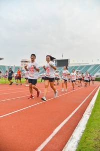 BIB: 475, 2275
                            <button type="button" onclick="openModal(5988348)" class="btn btn-primary btn-sm float-right btn-popup" data-toggle="modal" data-target=".modal-high-quality">
                        <i class="fas fa-shopping-cart"></i> Add to Cart
                    </button>
                                            <button type="button" onclick="isThisMe(5988348, true)" class="btn btn-success btn-sm float-right btn-popup btn-isme hidden" data-toggle="tooltip" data-placement="bottom" title="นี่คือรูปของคุณใช่ไหม คลิกที่นี่เพื่อเอาเข้าอัลบั้ม">
                        <i class="fas fa-plus"></i> Add to album
                    </button>
                    <button type="button" onclick="isThisMe(5988348, false)" class="btn btn-warning btn-sm float-right btn-popup btn-isnotme hidden">
                        <i class="fas fa-ban"></i> Remove from album
                    </button>