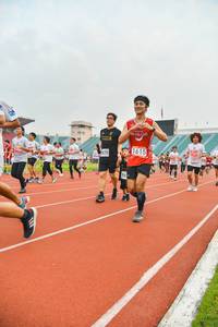 BIB: 1615, 678
                            <button type="button" onclick="openModal(5989204)" class="btn btn-primary btn-sm float-right btn-popup" data-toggle="modal" data-target=".modal-high-quality">
                        <i class="fas fa-shopping-cart"></i> Add to Cart
                    </button>
                                            <button type="button" onclick="isThisMe(5989204, true)" class="btn btn-success btn-sm float-right btn-popup btn-isme hidden" data-toggle="tooltip" data-placement="bottom" title="นี่คือรูปของคุณใช่ไหม คลิกที่นี่เพื่อเอาเข้าอัลบั้ม">
                        <i class="fas fa-plus"></i> Add to album
                    </button>
                    <button type="button" onclick="isThisMe(5989204, false)" class="btn btn-warning btn-sm float-right btn-popup btn-isnotme hidden">
                        <i class="fas fa-ban"></i> Remove from album
                    </button>