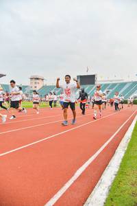 BIB: 4262
                            <button type="button" onclick="openModal(5987980)" class="btn btn-primary btn-sm float-right btn-popup" data-toggle="modal" data-target=".modal-high-quality">
                        <i class="fas fa-shopping-cart"></i> Add to Cart
                    </button>
                                            <button type="button" onclick="isThisMe(5987980, true)" class="btn btn-success btn-sm float-right btn-popup btn-isme hidden" data-toggle="tooltip" data-placement="bottom" title="นี่คือรูปของคุณใช่ไหม คลิกที่นี่เพื่อเอาเข้าอัลบั้ม">
                        <i class="fas fa-plus"></i> Add to album
                    </button>
                    <button type="button" onclick="isThisMe(5987980, false)" class="btn btn-warning btn-sm float-right btn-popup btn-isnotme hidden">
                        <i class="fas fa-ban"></i> Remove from album
                    </button>