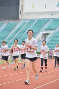 BIB: 1197, 4486
                            <button type="button" onclick="openModal(5964213)" class="btn btn-primary btn-sm float-right btn-popup" data-toggle="modal" data-target=".modal-high-quality">
                        <i class="fas fa-shopping-cart"></i> Add to Cart
                    </button>
                                            <button type="button" onclick="isThisMe(5964213, true)" class="btn btn-success btn-sm float-right btn-popup btn-isme hidden" data-toggle="tooltip" data-placement="bottom" title="นี่คือรูปของคุณใช่ไหม คลิกที่นี่เพื่อเอาเข้าอัลบั้ม">
                        <i class="fas fa-plus"></i> Add to album
                    </button>
                    <button type="button" onclick="isThisMe(5964213, false)" class="btn btn-warning btn-sm float-right btn-popup btn-isnotme hidden">
                        <i class="fas fa-ban"></i> Remove from album
                    </button>