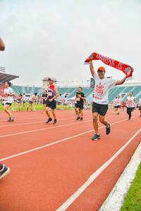 BIB: 9330, 3330
                            <button type="button" onclick="openModal(5989341)" class="btn btn-primary btn-sm float-right btn-popup" data-toggle="modal" data-target=".modal-high-quality">
                        <i class="fas fa-shopping-cart"></i> Add to Cart
                    </button>
                                            <button type="button" onclick="isThisMe(5989341, true)" class="btn btn-success btn-sm float-right btn-popup btn-isme hidden" data-toggle="tooltip" data-placement="bottom" title="นี่คือรูปของคุณใช่ไหม คลิกที่นี่เพื่อเอาเข้าอัลบั้ม">
                        <i class="fas fa-plus"></i> Add to album
                    </button>
                    <button type="button" onclick="isThisMe(5989341, false)" class="btn btn-warning btn-sm float-right btn-popup btn-isnotme hidden">
                        <i class="fas fa-ban"></i> Remove from album
                    </button>