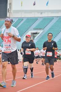 BIB: 4306, 3352, 1541
                            <button type="button" onclick="openModal(5963774)" class="btn btn-primary btn-sm float-right btn-popup" data-toggle="modal" data-target=".modal-high-quality">
                        <i class="fas fa-shopping-cart"></i> Add to Cart
                    </button>
                                            <button type="button" onclick="isThisMe(5963774, true)" class="btn btn-success btn-sm float-right btn-popup btn-isme hidden" data-toggle="tooltip" data-placement="bottom" title="นี่คือรูปของคุณใช่ไหม คลิกที่นี่เพื่อเอาเข้าอัลบั้ม">
                        <i class="fas fa-plus"></i> Add to album
                    </button>
                    <button type="button" onclick="isThisMe(5963774, false)" class="btn btn-warning btn-sm float-right btn-popup btn-isnotme hidden">
                        <i class="fas fa-ban"></i> Remove from album
                    </button>