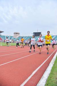 BIB: 5014, 863, 7918, 5016, 6863
                            <button type="button" onclick="openModal(5985355)" class="btn btn-primary btn-sm float-right btn-popup" data-toggle="modal" data-target=".modal-high-quality">
                        <i class="fas fa-shopping-cart"></i> Add to Cart
                    </button>
                                            <button type="button" onclick="isThisMe(5985355, true)" class="btn btn-success btn-sm float-right btn-popup btn-isme hidden" data-toggle="tooltip" data-placement="bottom" title="นี่คือรูปของคุณใช่ไหม คลิกที่นี่เพื่อเอาเข้าอัลบั้ม">
                        <i class="fas fa-plus"></i> Add to album
                    </button>
                    <button type="button" onclick="isThisMe(5985355, false)" class="btn btn-warning btn-sm float-right btn-popup btn-isnotme hidden">
                        <i class="fas fa-ban"></i> Remove from album
                    </button>