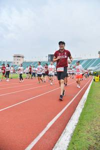 BIB: 5050
                            <button type="button" onclick="openModal(5985962)" class="btn btn-primary btn-sm float-right btn-popup" data-toggle="modal" data-target=".modal-high-quality">
                        <i class="fas fa-shopping-cart"></i> Add to Cart
                    </button>
                                            <button type="button" onclick="isThisMe(5985962, true)" class="btn btn-success btn-sm float-right btn-popup btn-isme hidden" data-toggle="tooltip" data-placement="bottom" title="นี่คือรูปของคุณใช่ไหม คลิกที่นี่เพื่อเอาเข้าอัลบั้ม">
                        <i class="fas fa-plus"></i> Add to album
                    </button>
                    <button type="button" onclick="isThisMe(5985962, false)" class="btn btn-warning btn-sm float-right btn-popup btn-isnotme hidden">
                        <i class="fas fa-ban"></i> Remove from album
                    </button>