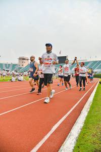 BIB: 1954
                            <button type="button" onclick="openModal(5990779)" class="btn btn-primary btn-sm float-right btn-popup" data-toggle="modal" data-target=".modal-high-quality">
                        <i class="fas fa-shopping-cart"></i> Add to Cart
                    </button>
                                            <button type="button" onclick="isThisMe(5990779, true)" class="btn btn-success btn-sm float-right btn-popup btn-isme hidden" data-toggle="tooltip" data-placement="bottom" title="นี่คือรูปของคุณใช่ไหม คลิกที่นี่เพื่อเอาเข้าอัลบั้ม">
                        <i class="fas fa-plus"></i> Add to album
                    </button>
                    <button type="button" onclick="isThisMe(5990779, false)" class="btn btn-warning btn-sm float-right btn-popup btn-isnotme hidden">
                        <i class="fas fa-ban"></i> Remove from album
                    </button>