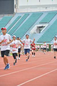 BIB: 493, 2472, 2925, 5284, 
                            <button type="button" onclick="openModal(5964070)" class="btn btn-primary btn-sm float-right btn-popup" data-toggle="modal" data-target=".modal-high-quality">
                        <i class="fas fa-shopping-cart"></i> Add to Cart
                    </button>
                                            <button type="button" onclick="isThisMe(5964070, true)" class="btn btn-success btn-sm float-right btn-popup btn-isme hidden" data-toggle="tooltip" data-placement="bottom" title="นี่คือรูปของคุณใช่ไหม คลิกที่นี่เพื่อเอาเข้าอัลบั้ม">
                        <i class="fas fa-plus"></i> Add to album
                    </button>
                    <button type="button" onclick="isThisMe(5964070, false)" class="btn btn-warning btn-sm float-right btn-popup btn-isnotme hidden">
                        <i class="fas fa-ban"></i> Remove from album
                    </button>