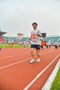 BIB: 1715
                            <button type="button" onclick="openModal(5989368)" class="btn btn-primary btn-sm float-right btn-popup" data-toggle="modal" data-target=".modal-high-quality">
                        <i class="fas fa-shopping-cart"></i> Add to Cart
                    </button>
                                            <button type="button" onclick="isThisMe(5989368, true)" class="btn btn-success btn-sm float-right btn-popup btn-isme hidden" data-toggle="tooltip" data-placement="bottom" title="นี่คือรูปของคุณใช่ไหม คลิกที่นี่เพื่อเอาเข้าอัลบั้ม">
                        <i class="fas fa-plus"></i> Add to album
                    </button>
                    <button type="button" onclick="isThisMe(5989368, false)" class="btn btn-warning btn-sm float-right btn-popup btn-isnotme hidden">
                        <i class="fas fa-ban"></i> Remove from album
                    </button>