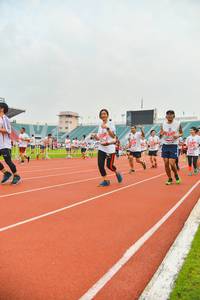 BIB: 850
                            <button type="button" onclick="openModal(5989415)" class="btn btn-primary btn-sm float-right btn-popup" data-toggle="modal" data-target=".modal-high-quality">
                        <i class="fas fa-shopping-cart"></i> Add to Cart
                    </button>
                                            <button type="button" onclick="isThisMe(5989415, true)" class="btn btn-success btn-sm float-right btn-popup btn-isme hidden" data-toggle="tooltip" data-placement="bottom" title="นี่คือรูปของคุณใช่ไหม คลิกที่นี่เพื่อเอาเข้าอัลบั้ม">
                        <i class="fas fa-plus"></i> Add to album
                    </button>
                    <button type="button" onclick="isThisMe(5989415, false)" class="btn btn-warning btn-sm float-right btn-popup btn-isnotme hidden">
                        <i class="fas fa-ban"></i> Remove from album
                    </button>