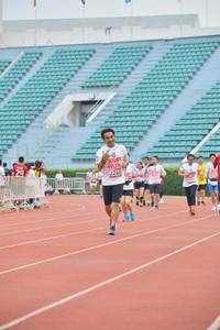 BIB: 2240
                            <button type="button" onclick="openModal(5963691)" class="btn btn-primary btn-sm float-right btn-popup" data-toggle="modal" data-target=".modal-high-quality">
                        <i class="fas fa-shopping-cart"></i> Add to Cart
                    </button>
                                            <button type="button" onclick="isThisMe(5963691, true)" class="btn btn-success btn-sm float-right btn-popup btn-isme hidden" data-toggle="tooltip" data-placement="bottom" title="นี่คือรูปของคุณใช่ไหม คลิกที่นี่เพื่อเอาเข้าอัลบั้ม">
                        <i class="fas fa-plus"></i> Add to album
                    </button>
                    <button type="button" onclick="isThisMe(5963691, false)" class="btn btn-warning btn-sm float-right btn-popup btn-isnotme hidden">
                        <i class="fas fa-ban"></i> Remove from album
                    </button>