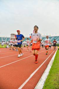 BIB: 189, 146, 188, 388
                            <button type="button" onclick="openModal(5990400)" class="btn btn-primary btn-sm float-right btn-popup" data-toggle="modal" data-target=".modal-high-quality">
                        <i class="fas fa-shopping-cart"></i> Add to Cart
                    </button>
                                            <button type="button" onclick="isThisMe(5990400, true)" class="btn btn-success btn-sm float-right btn-popup btn-isme hidden" data-toggle="tooltip" data-placement="bottom" title="นี่คือรูปของคุณใช่ไหม คลิกที่นี่เพื่อเอาเข้าอัลบั้ม">
                        <i class="fas fa-plus"></i> Add to album
                    </button>
                    <button type="button" onclick="isThisMe(5990400, false)" class="btn btn-warning btn-sm float-right btn-popup btn-isnotme hidden">
                        <i class="fas fa-ban"></i> Remove from album
                    </button>