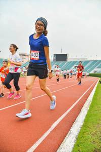 BIB: 3402, 955, 757
                            <button type="button" onclick="openModal(5989640)" class="btn btn-primary btn-sm float-right btn-popup" data-toggle="modal" data-target=".modal-high-quality">
                        <i class="fas fa-shopping-cart"></i> Add to Cart
                    </button>
                                            <button type="button" onclick="isThisMe(5989640, true)" class="btn btn-success btn-sm float-right btn-popup btn-isme hidden" data-toggle="tooltip" data-placement="bottom" title="นี่คือรูปของคุณใช่ไหม คลิกที่นี่เพื่อเอาเข้าอัลบั้ม">
                        <i class="fas fa-plus"></i> Add to album
                    </button>
                    <button type="button" onclick="isThisMe(5989640, false)" class="btn btn-warning btn-sm float-right btn-popup btn-isnotme hidden">
                        <i class="fas fa-ban"></i> Remove from album
                    </button>