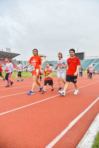 BIB: 438, 8776
                            <button type="button" onclick="openModal(5987506)" class="btn btn-primary btn-sm float-right btn-popup" data-toggle="modal" data-target=".modal-high-quality">
                        <i class="fas fa-shopping-cart"></i> Add to Cart
                    </button>
                                            <button type="button" onclick="isThisMe(5987506, true)" class="btn btn-success btn-sm float-right btn-popup btn-isme hidden" data-toggle="tooltip" data-placement="bottom" title="นี่คือรูปของคุณใช่ไหม คลิกที่นี่เพื่อเอาเข้าอัลบั้ม">
                        <i class="fas fa-plus"></i> Add to album
                    </button>
                    <button type="button" onclick="isThisMe(5987506, false)" class="btn btn-warning btn-sm float-right btn-popup btn-isnotme hidden">
                        <i class="fas fa-ban"></i> Remove from album
                    </button>