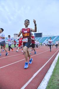 BIB: 2574, 574
                            <button type="button" onclick="openModal(5983464)" class="btn btn-primary btn-sm float-right btn-popup" data-toggle="modal" data-target=".modal-high-quality">
                        <i class="fas fa-shopping-cart"></i> Add to Cart
                    </button>
                                            <button type="button" onclick="isThisMe(5983464, true)" class="btn btn-success btn-sm float-right btn-popup btn-isme hidden" data-toggle="tooltip" data-placement="bottom" title="นี่คือรูปของคุณใช่ไหม คลิกที่นี่เพื่อเอาเข้าอัลบั้ม">
                        <i class="fas fa-plus"></i> Add to album
                    </button>
                    <button type="button" onclick="isThisMe(5983464, false)" class="btn btn-warning btn-sm float-right btn-popup btn-isnotme hidden">
                        <i class="fas fa-ban"></i> Remove from album
                    </button>