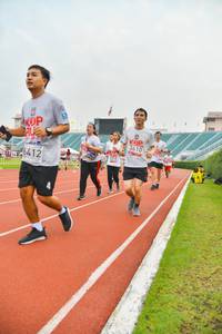 BIB: 3610, 412, 6412
                            <button type="button" onclick="openModal(5988965)" class="btn btn-primary btn-sm float-right btn-popup" data-toggle="modal" data-target=".modal-high-quality">
                        <i class="fas fa-shopping-cart"></i> Add to Cart
                    </button>
                                            <button type="button" onclick="isThisMe(5988965, true)" class="btn btn-success btn-sm float-right btn-popup btn-isme hidden" data-toggle="tooltip" data-placement="bottom" title="นี่คือรูปของคุณใช่ไหม คลิกที่นี่เพื่อเอาเข้าอัลบั้ม">
                        <i class="fas fa-plus"></i> Add to album
                    </button>
                    <button type="button" onclick="isThisMe(5988965, false)" class="btn btn-warning btn-sm float-right btn-popup btn-isnotme hidden">
                        <i class="fas fa-ban"></i> Remove from album
                    </button>