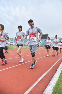 BIB: 9041, 2024, 7525
                            <button type="button" onclick="openModal(5985670)" class="btn btn-primary btn-sm float-right btn-popup" data-toggle="modal" data-target=".modal-high-quality">
                        <i class="fas fa-shopping-cart"></i> Add to Cart
                    </button>
                                            <button type="button" onclick="isThisMe(5985670, true)" class="btn btn-success btn-sm float-right btn-popup btn-isme hidden" data-toggle="tooltip" data-placement="bottom" title="นี่คือรูปของคุณใช่ไหม คลิกที่นี่เพื่อเอาเข้าอัลบั้ม">
                        <i class="fas fa-plus"></i> Add to album
                    </button>
                    <button type="button" onclick="isThisMe(5985670, false)" class="btn btn-warning btn-sm float-right btn-popup btn-isnotme hidden">
                        <i class="fas fa-ban"></i> Remove from album
                    </button>