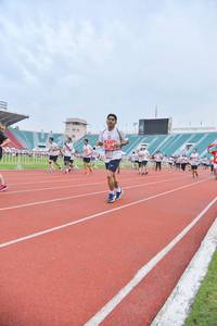 BIB: 500
                            <button type="button" onclick="openModal(5985522)" class="btn btn-primary btn-sm float-right btn-popup" data-toggle="modal" data-target=".modal-high-quality">
                        <i class="fas fa-shopping-cart"></i> Add to Cart
                    </button>
                                            <button type="button" onclick="isThisMe(5985522, true)" class="btn btn-success btn-sm float-right btn-popup btn-isme hidden" data-toggle="tooltip" data-placement="bottom" title="นี่คือรูปของคุณใช่ไหม คลิกที่นี่เพื่อเอาเข้าอัลบั้ม">
                        <i class="fas fa-plus"></i> Add to album
                    </button>
                    <button type="button" onclick="isThisMe(5985522, false)" class="btn btn-warning btn-sm float-right btn-popup btn-isnotme hidden">
                        <i class="fas fa-ban"></i> Remove from album
                    </button>