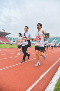 BIB: 879, 577, 4577
                            <button type="button" onclick="openModal(5986964)" class="btn btn-primary btn-sm float-right btn-popup" data-toggle="modal" data-target=".modal-high-quality">
                        <i class="fas fa-shopping-cart"></i> Add to Cart
                    </button>
                                            <button type="button" onclick="isThisMe(5986964, true)" class="btn btn-success btn-sm float-right btn-popup btn-isme hidden" data-toggle="tooltip" data-placement="bottom" title="นี่คือรูปของคุณใช่ไหม คลิกที่นี่เพื่อเอาเข้าอัลบั้ม">
                        <i class="fas fa-plus"></i> Add to album
                    </button>
                    <button type="button" onclick="isThisMe(5986964, false)" class="btn btn-warning btn-sm float-right btn-popup btn-isnotme hidden">
                        <i class="fas fa-ban"></i> Remove from album
                    </button>