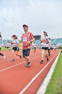 BIB: 7943, 4607, 785
                            <button type="button" onclick="openModal(5986212)" class="btn btn-primary btn-sm float-right btn-popup" data-toggle="modal" data-target=".modal-high-quality">
                        <i class="fas fa-shopping-cart"></i> Add to Cart
                    </button>
                                            <button type="button" onclick="isThisMe(5986212, true)" class="btn btn-success btn-sm float-right btn-popup btn-isme hidden" data-toggle="tooltip" data-placement="bottom" title="นี่คือรูปของคุณใช่ไหม คลิกที่นี่เพื่อเอาเข้าอัลบั้ม">
                        <i class="fas fa-plus"></i> Add to album
                    </button>
                    <button type="button" onclick="isThisMe(5986212, false)" class="btn btn-warning btn-sm float-right btn-popup btn-isnotme hidden">
                        <i class="fas fa-ban"></i> Remove from album
                    </button>