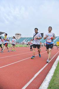 BIB: 4274
                            <button type="button" onclick="openModal(5985347)" class="btn btn-primary btn-sm float-right btn-popup" data-toggle="modal" data-target=".modal-high-quality">
                        <i class="fas fa-shopping-cart"></i> Add to Cart
                    </button>
                                            <button type="button" onclick="isThisMe(5985347, true)" class="btn btn-success btn-sm float-right btn-popup btn-isme hidden" data-toggle="tooltip" data-placement="bottom" title="นี่คือรูปของคุณใช่ไหม คลิกที่นี่เพื่อเอาเข้าอัลบั้ม">
                        <i class="fas fa-plus"></i> Add to album
                    </button>
                    <button type="button" onclick="isThisMe(5985347, false)" class="btn btn-warning btn-sm float-right btn-popup btn-isnotme hidden">
                        <i class="fas fa-ban"></i> Remove from album
                    </button>